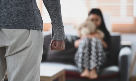 Kinder brauchen Liebe, keine Schläge! Mit 3 einfachen Schritten eine gewaltfreie Erziehung umsetzen