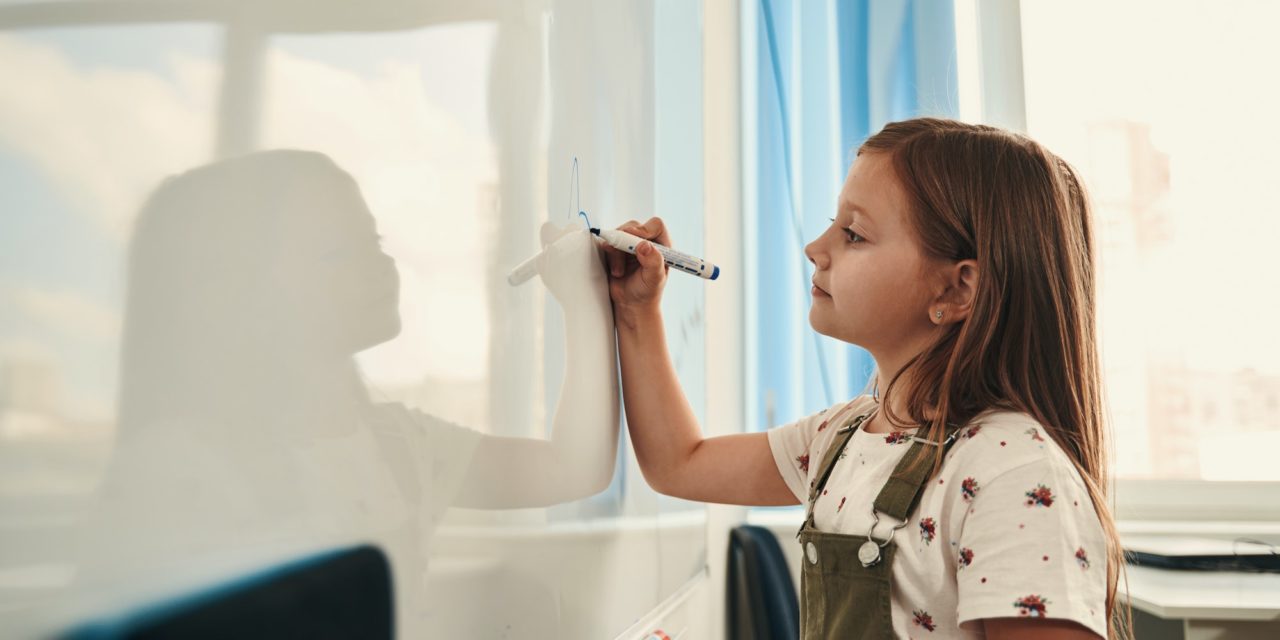 Selbstbewusstsein fördern: Strategien für Eltern, um ihre Kinder zu ermutigen und zu unterstützen