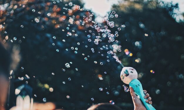 Spielen als Lernprozess: Wie Kinder durch Spiel ihre soziale Intelligenz verbessern