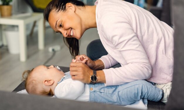 Babysprache lernen: Tipps und Tricks für eine bessere Kommunikation mit Ihrem Neugeborenen