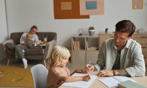 Eltern als Lehrer: Wie man das Lernen zu Hause effektiv gestaltet