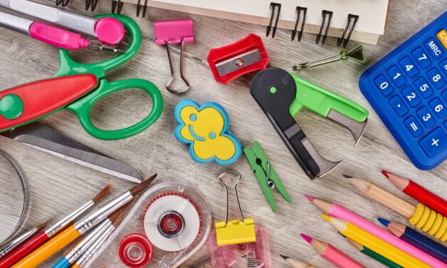Schluss mit dem Chaos: So behältst du den Überblick über deine Schulmaterialien