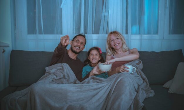 Von Klassikern bis Neuheiten: Die ultimative Liste für einen gemütlichen Familienabend