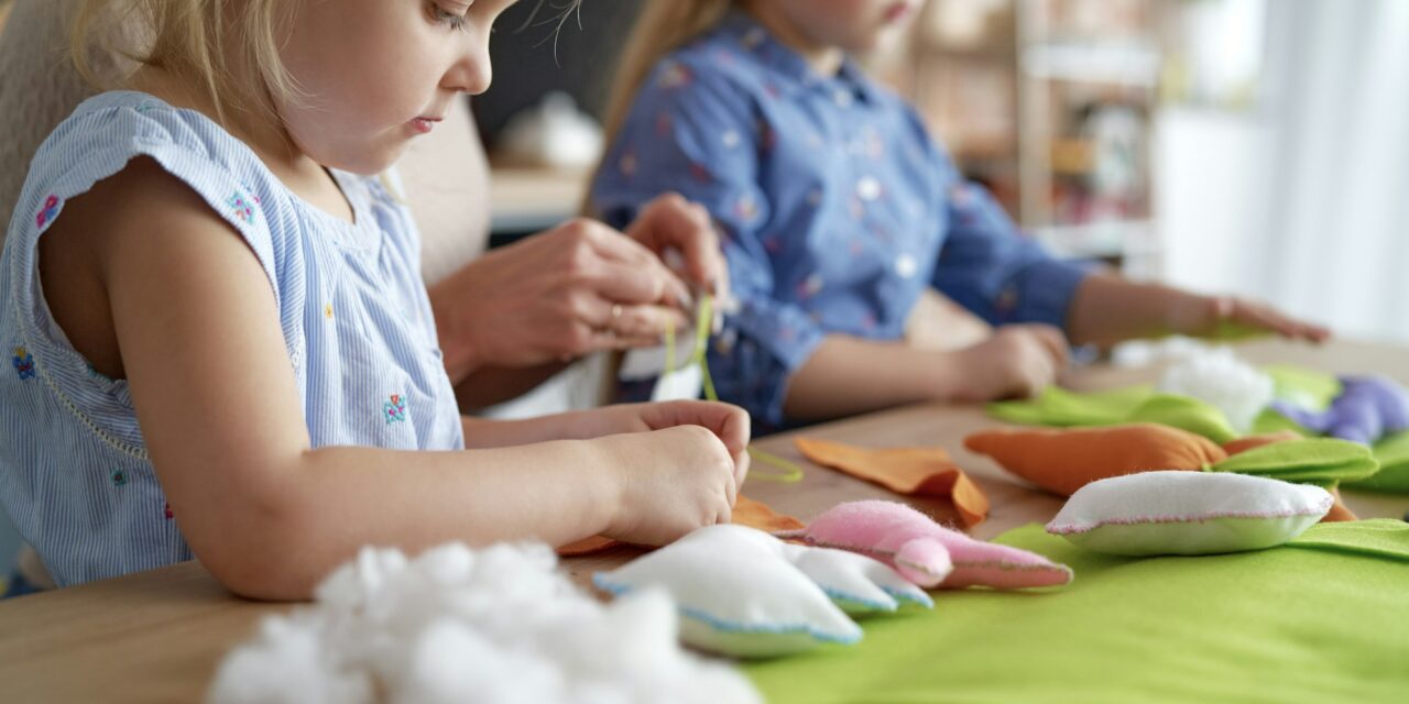DIY-Spielzeug: Nachhaltig, kreativ und individuell – Bastelideen für Groß und Klein