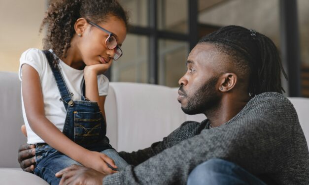 Eltern als Vorbilder: Wie Sie Ihre Kinder zu selbstbewussten und empathischen Menschen erziehen