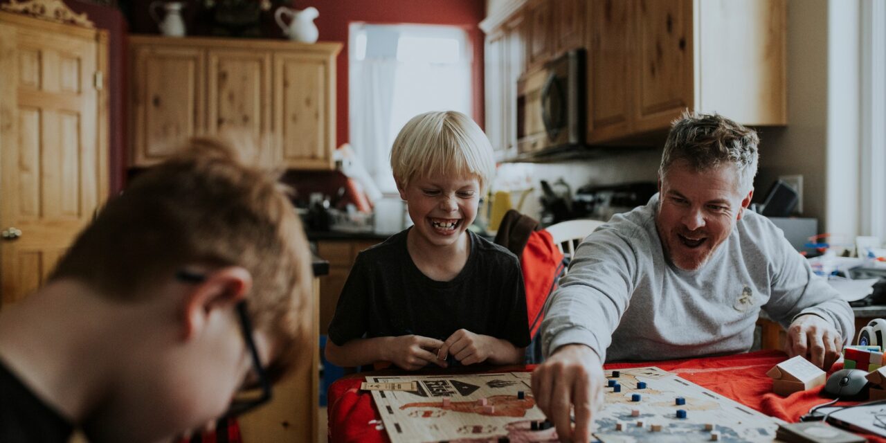Brettspiele Für Kinder: Gemeinsam Lernen Und Lachen