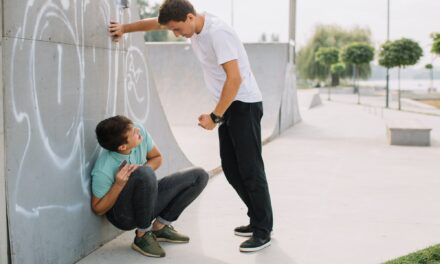 Kinder und Konflikte in der Schule: Strategien für eine positive Klassendynamik
