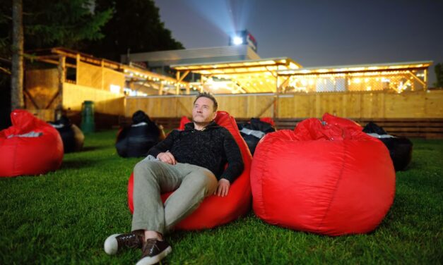 Kino-Feeling im eigenen Garten: So wird dein Filmabend unvergesslich!