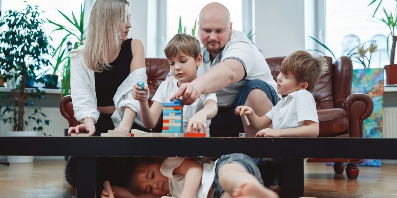Familienzeit genießen: Tipps für gelungene Abende mit Groß und Klein
