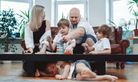 Familienzeit genießen: Tipps für gelungene Abende mit Groß und Klein