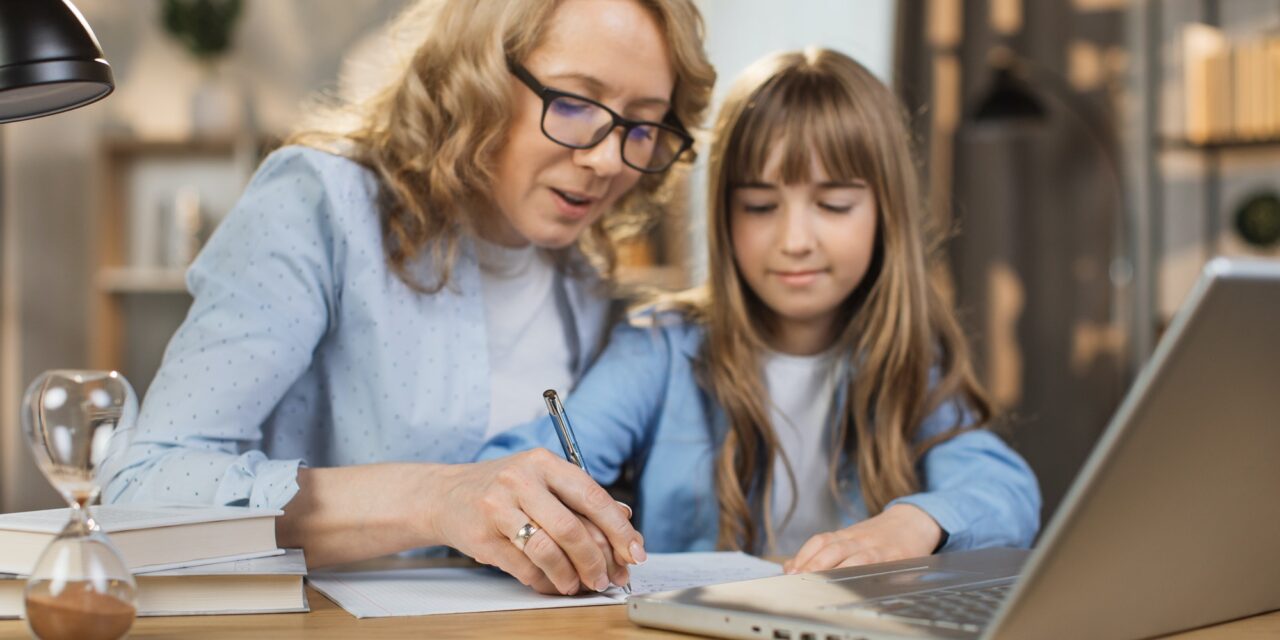 Kinder und Kritik: Wie man konstruktive Rückmeldungen gibt und empfängt