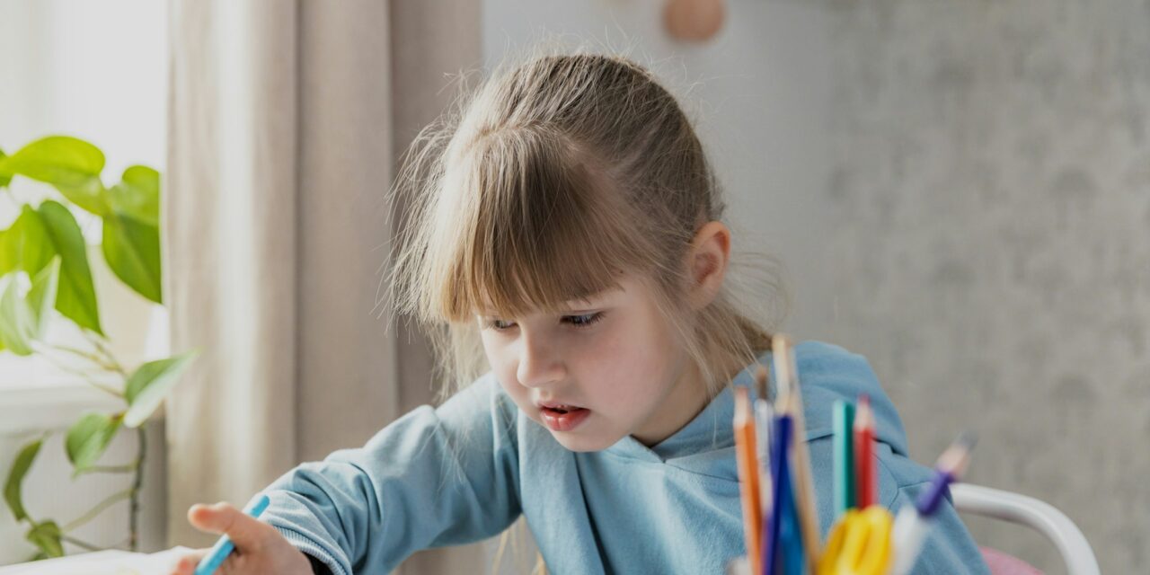 Schluss mit Prüfungsangst: Strategien für Eltern und ihre schulpflichtigen Kinder