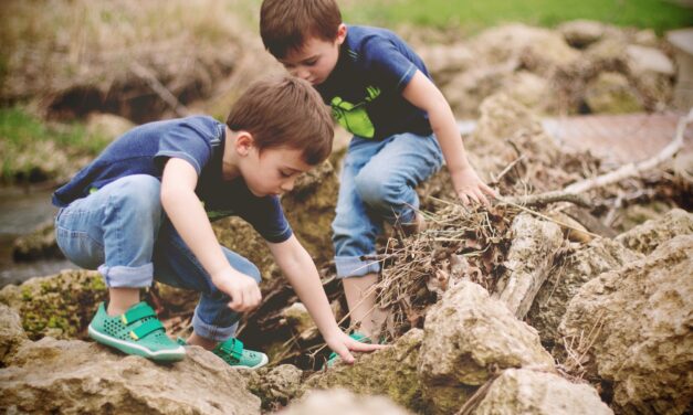 Gesundheit und Glück: Warum Kinder draußen spielen sollten