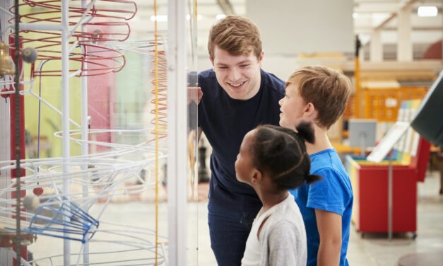 STEM-Bildung für alle: Wie man Kinder für Naturwissenschaften begeistert