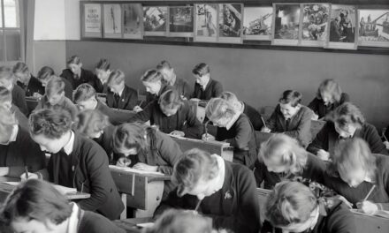 Grundschulstress im Griff: So helfen Eltern ihren Kindern beim Lernen und Entspannen