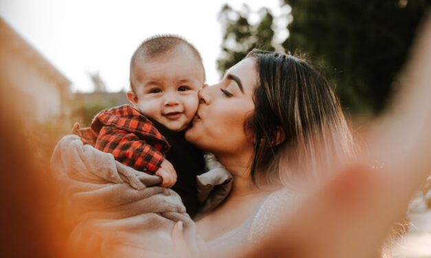 Vater sein ist kein Kinderspiel: Die größten Herausforderungen und wie man sie meistert