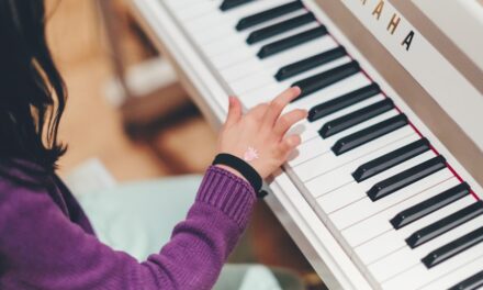Die magische Kraft der Musik: Wie sie die Entwicklung von Kindern beeinflusst