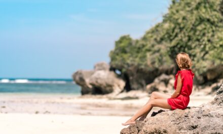 Coole Kids: Die trendigsten Sommeroutfits für heiße Tage